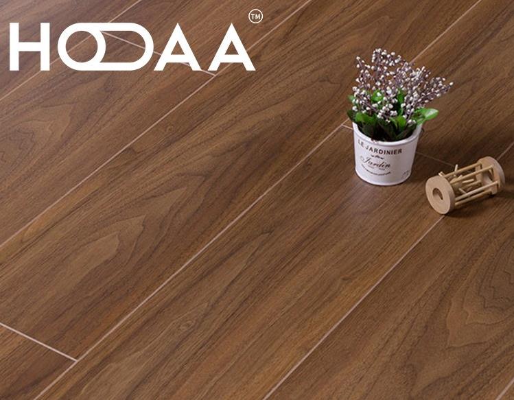 HOAA金剛面黑胡桃排骨芯三層實木地板1505