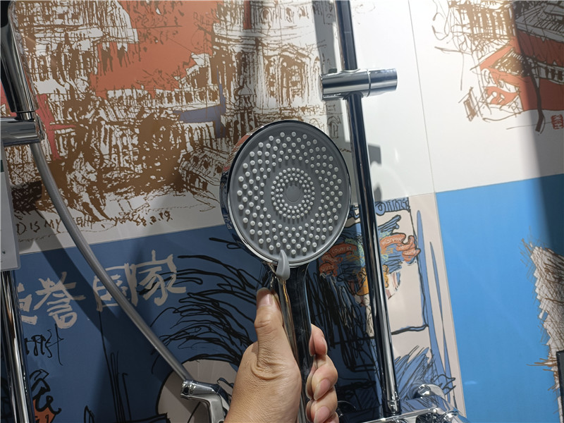 HOAA花灑怎么選？你需要知道的知識(shí)在這里！